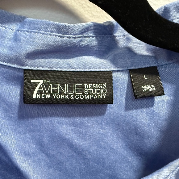 Beautiful Blue Button Down Shirt - Picture 3 of 3